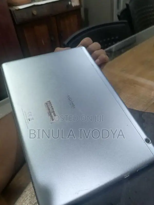 Huawei Mate 50 MediaPad T5 (Used)