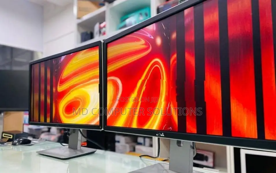 Dell 22 Inch Full HD IPS LED Silver Line Monitor