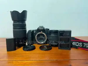 Canon EOS 70D with Lens