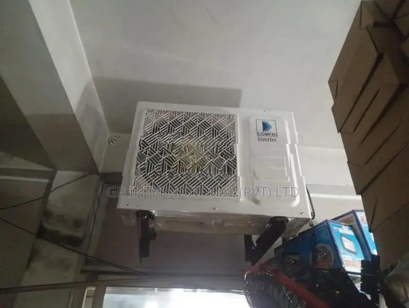 36000BTU Wall mount AC Brand New Comfri
