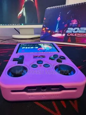 R36s Handheld Gaming Console