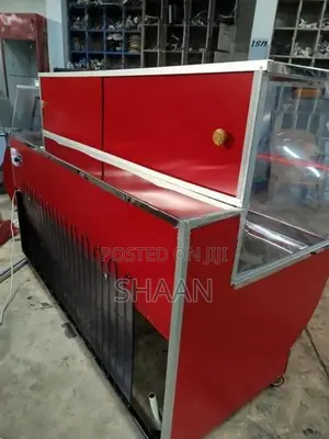 කුකුල් මස් සහ මාළු ශීතකරන. Chicken & Fish Display Coolers