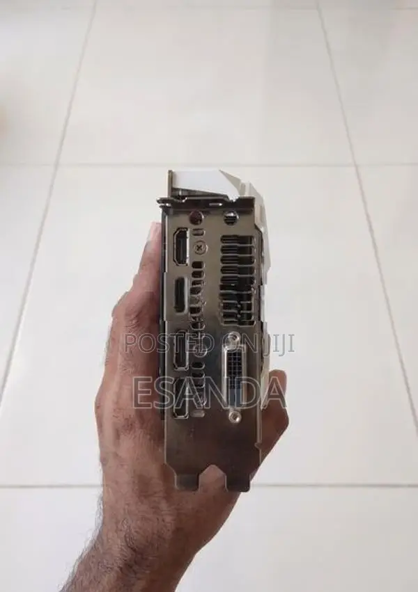 Asus GTX 1060 3GB White Edition ( Dual GTX1060 )