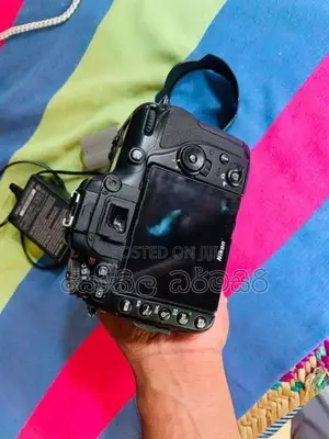 Nikon D7500
