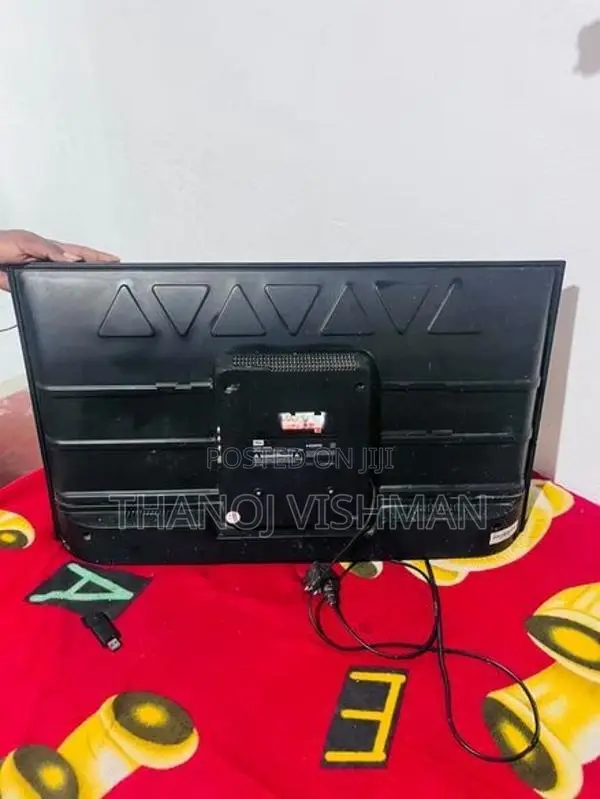 TCL 32 Inch TV