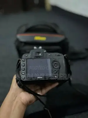 Nikon D90