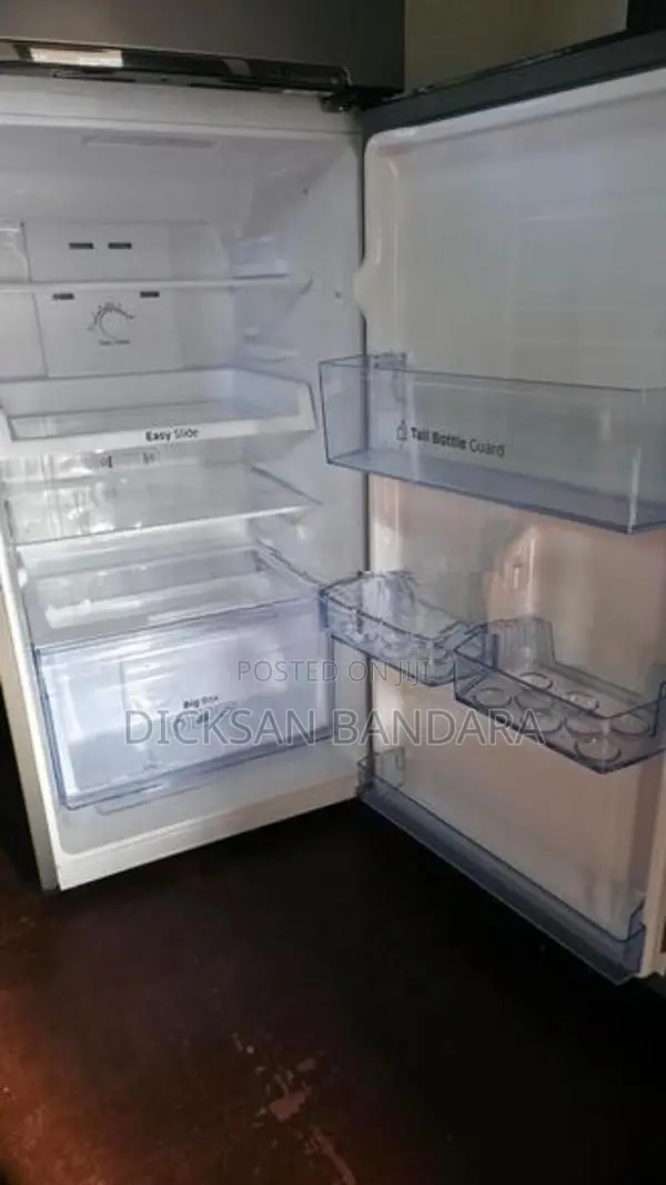 Two Doors Refrigerator