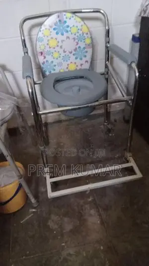 Softa Commode Chair