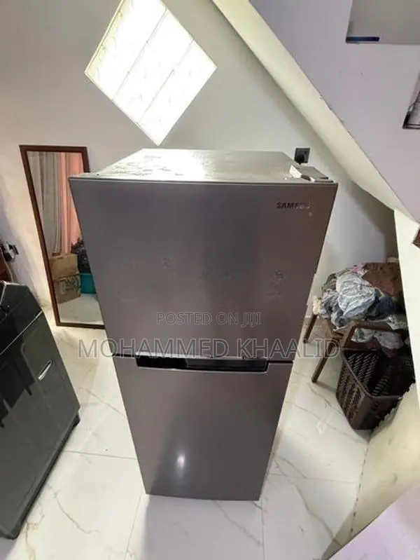 Used 253 L Samsung Fridge
