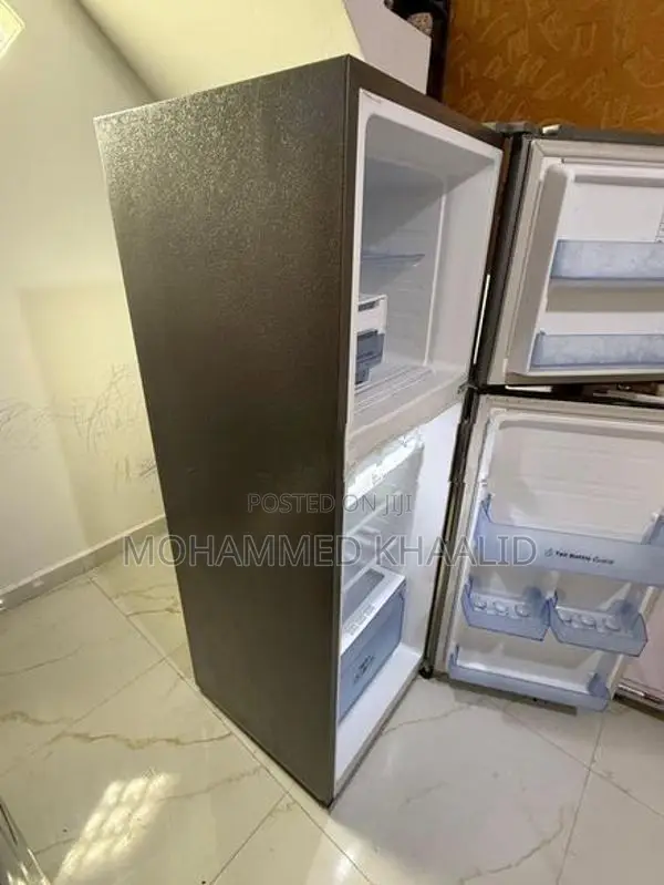 Used 253 L Samsung Fridge