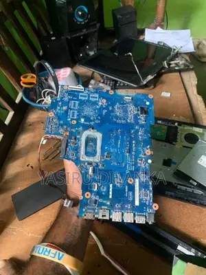 Dell Inspiron 15 Motherboard (VAW00) -