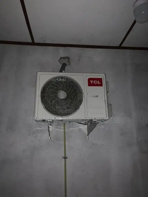 TCL 12000BTU Non Inverter AC