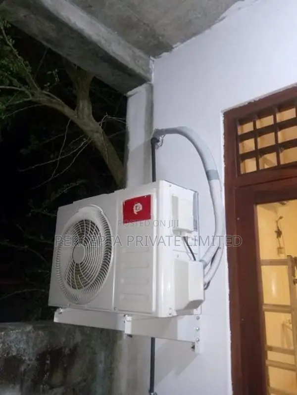 TCL 24000BTU Non Inverter