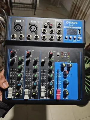 Yamaha F4 BT Mixer