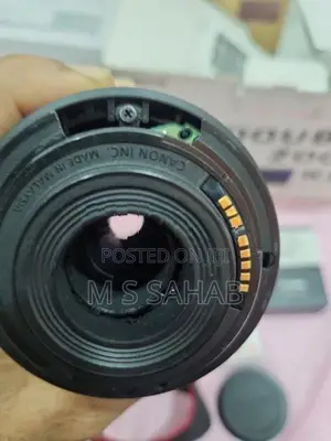 Canon EOS Kiss X6i Camera