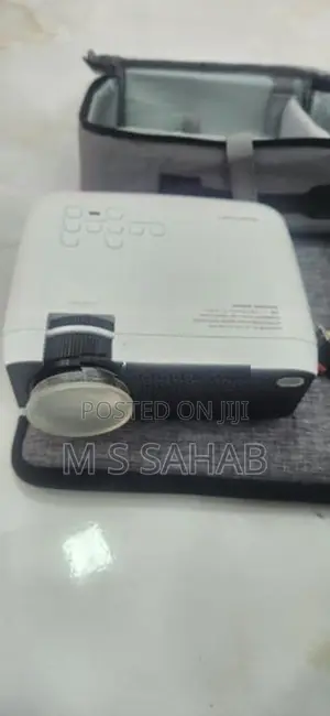 Apeman LC350 Digital Projector