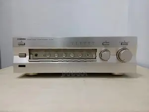 Yamaha Ax-596