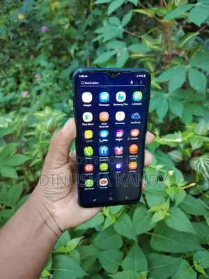 Samsung Galaxy M10 3GB 32GB (Used)