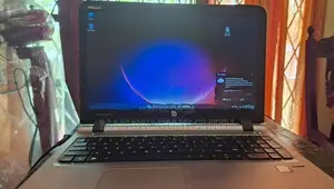 HP i5 6th geb 8gb ram 256 NVME Laptop
