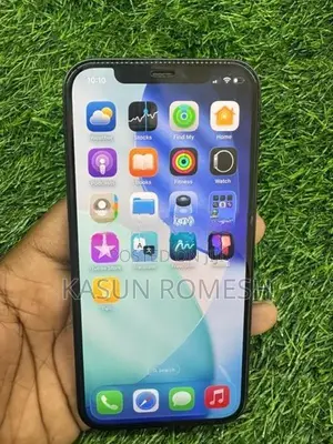 Apple iPhone 12 64GB (Used)
