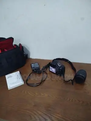 Canon EOS 2000D