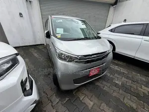 Mitsubishi eK Wagon M 2025