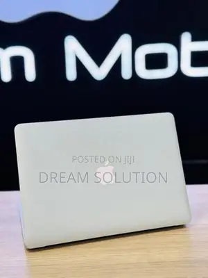 Apple MacBook Air (2015)