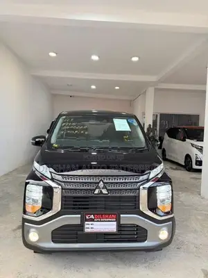 Mitsubishi EK Custom X Cross 2023