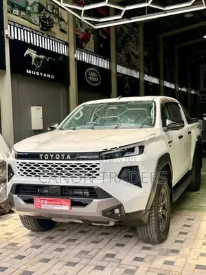 Hilux Travo Hamer Electric Roll Shutter