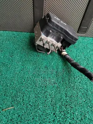 Toyota Vitz KSP 130 ABS Unit