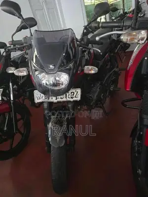 Bajaj Pulsar 180 2017