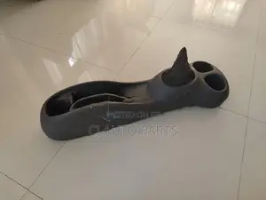 Toyota Vitz SCP10 Center Console Manual