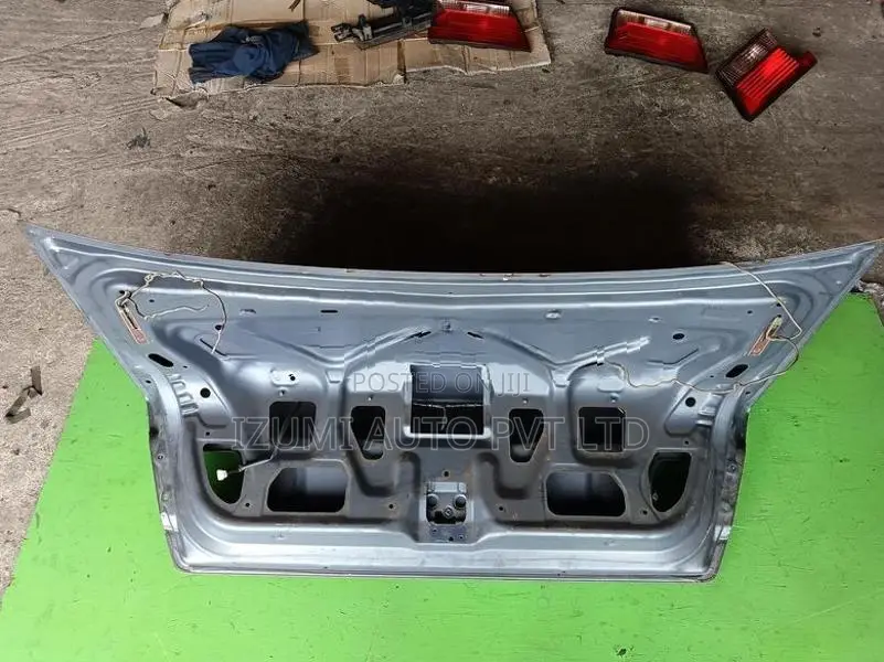 Nissan Sunny FB15 Dicky Panel Door
