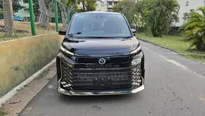 Toyota Voxy SZ Hybrid 2024