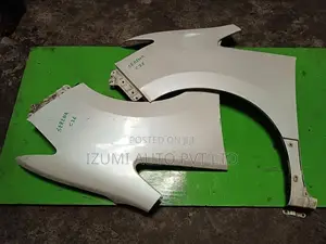 Nissan Serina C26 Fender set