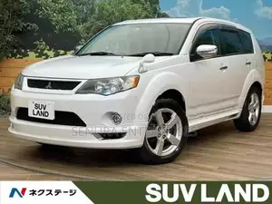 Mitsubishi Outlander CW5W Bonnet