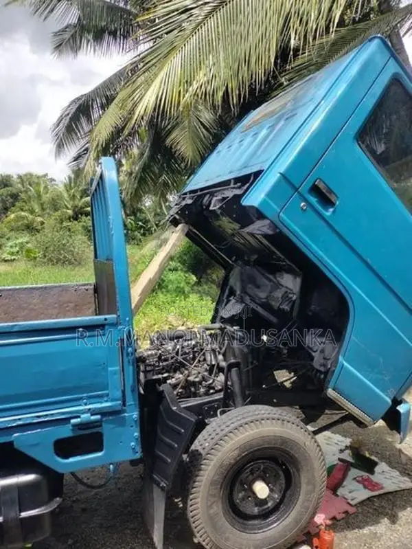Isuzu Elf 10.5 Ft Japan 1982