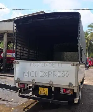 Isuzu Elf Lorry 2012