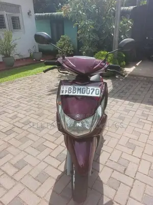 Yamaha Ray 2014