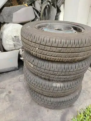 175/ 70 / 14 Dunlop Japan Tire Set with Rim