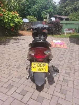 Yamaha Ray 2014