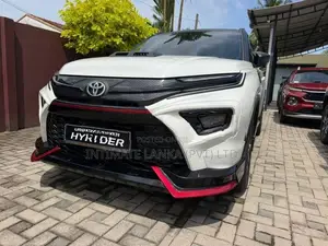 Toyota UrbanCruiser Hyryder bat man kit 2026