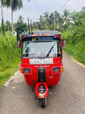 Bajaj RE 4Stroke Three Wheel 2013