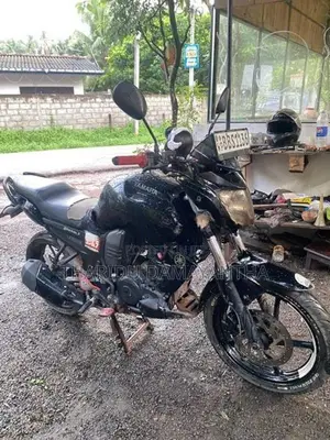 Yamaha FZS V1 2015