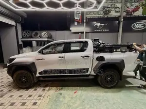 Hilux 2025 GR Hamer Machine Gun Roll Bar & Door Moulding