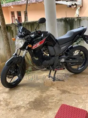 Yamaha FZS V1 2015