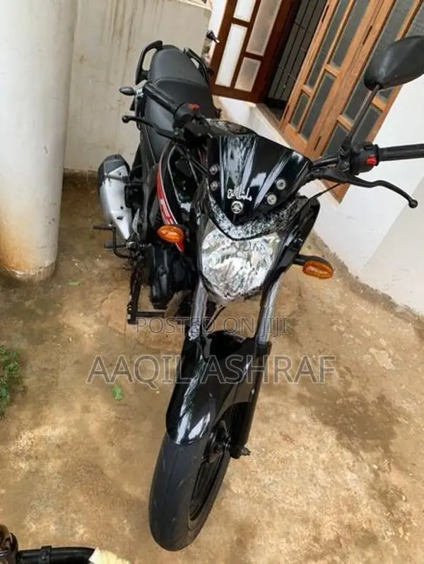 Yamaha FZS V1 2015