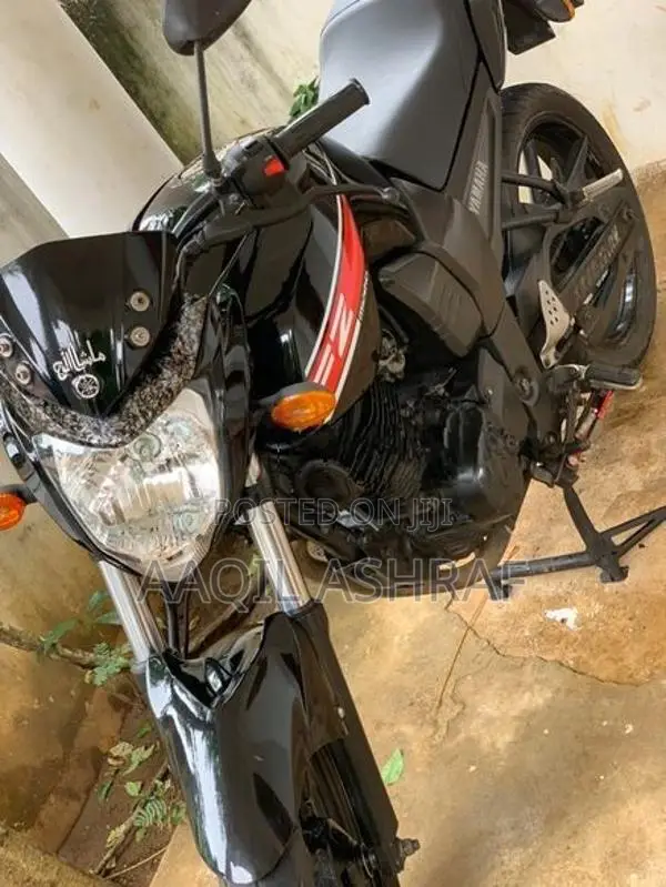 Yamaha FZS V1 2015