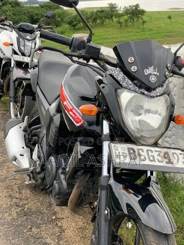 Yamaha FZS V1 2015