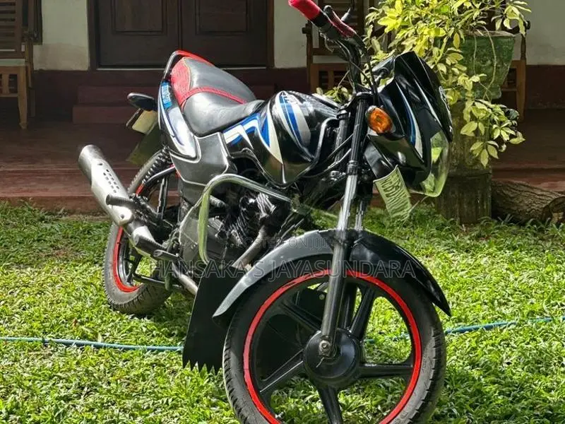 TVS Metro 2016